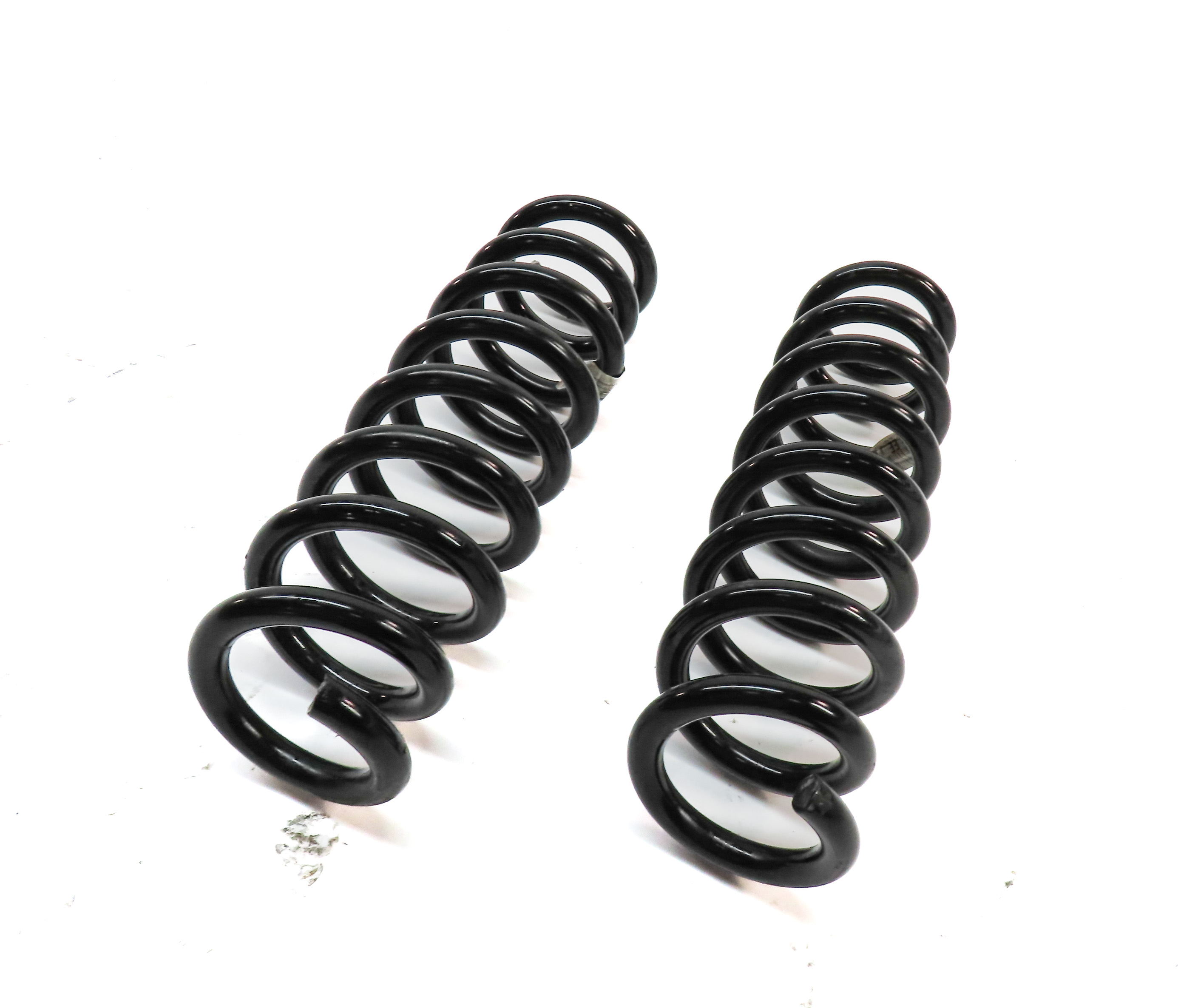 2013-2018 BMW 3-SERIES (F30) REAR LEFT & RIGHT SUSPENSION COIL SPRING SET-2 — exact item pictured